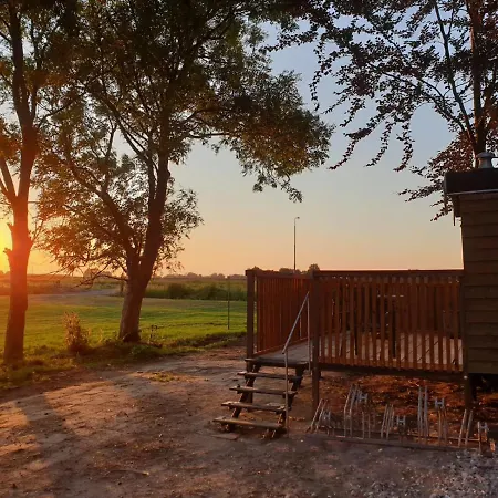 Your Double Birdsnest On Wheels Bed & Breakfast